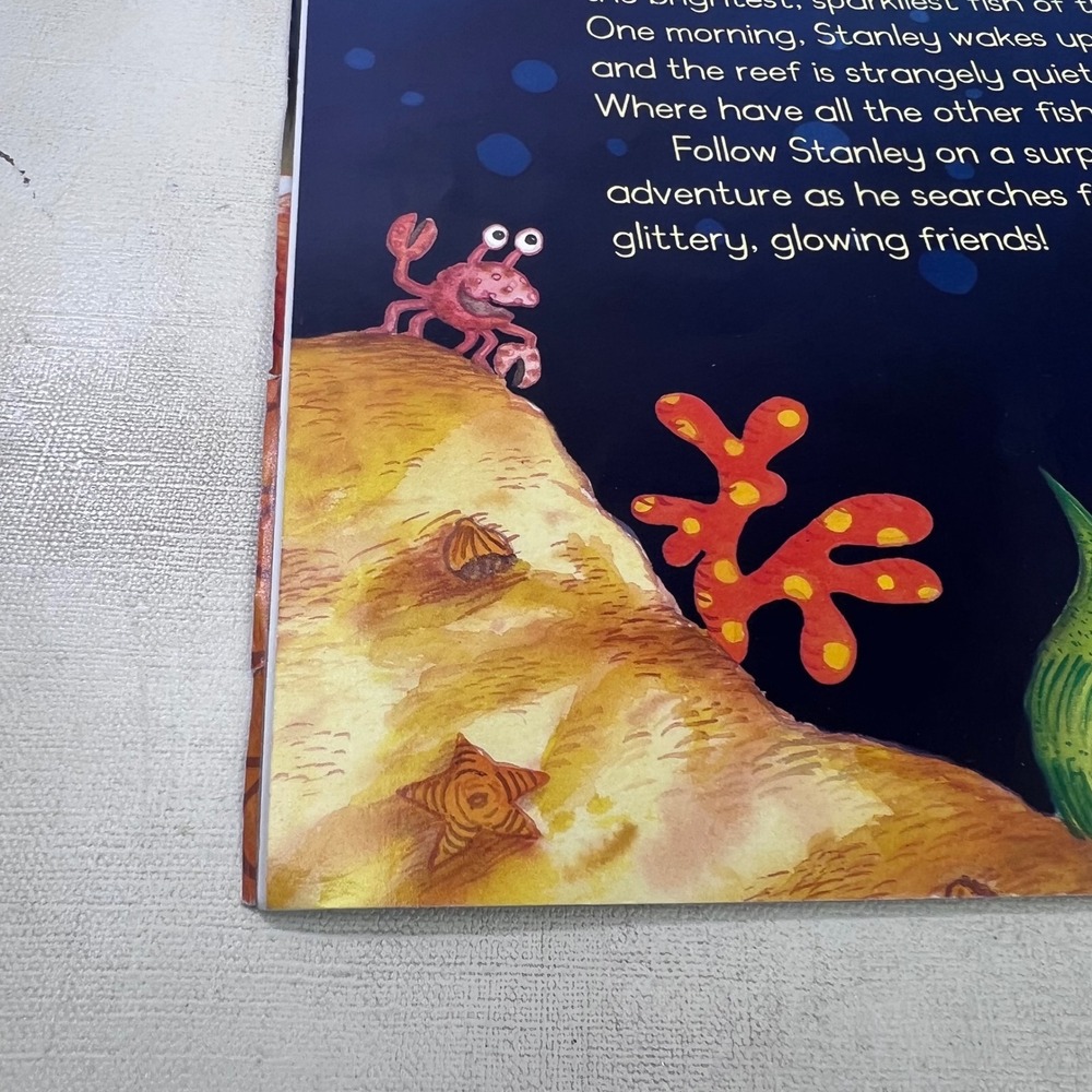 Scholastic The Bravest Fish Book and Cassette Set Matt Buckingham Bright Stanley - Picture 8 of 9